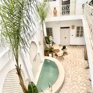 Riad Vines